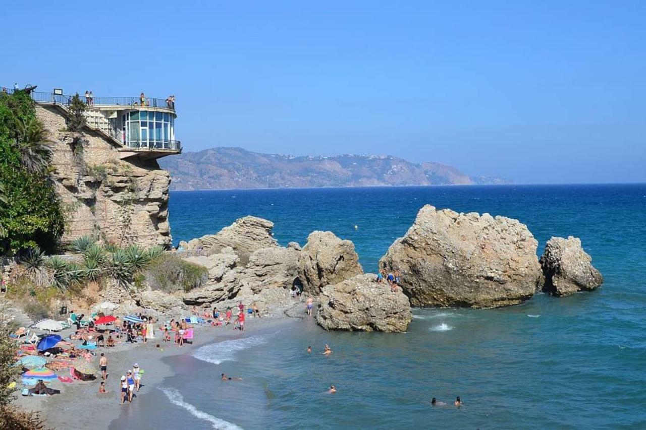Neptuno Torrecilla Beach Nerja Zewnętrze zdjęcie